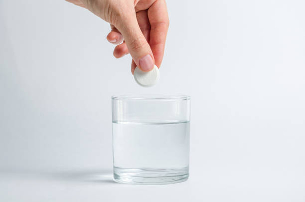 Plusssz Immunity 100% Complex Vitamins D C B12 Zinc and Selenium for Immunity Effervescent Tablets with Raspberry Flavor Black Elderberry 20 Pieces