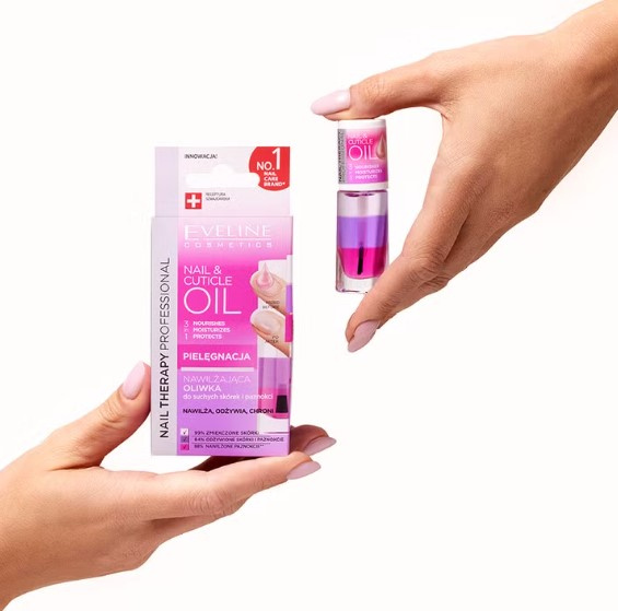 Eveline Nail Therapy Professional Nail & Cuticle Oil 3in1 Moisturizing Oil for Dry Cuticles and Nails 8ml