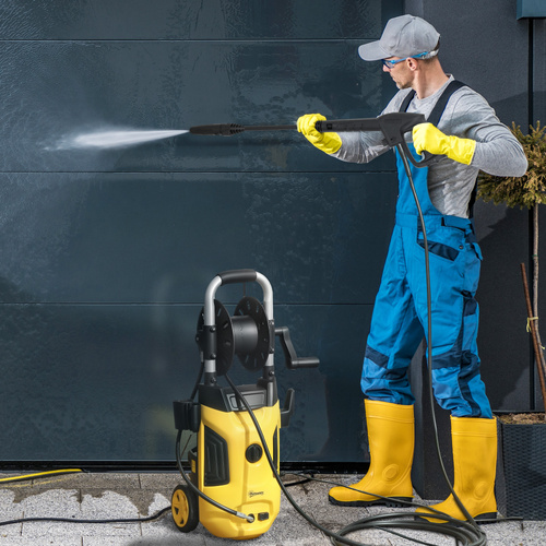 Outsunny 1800W High Pressure Washer, 150 Bar Pressure, 420 L/h Flow, Portable Power Washer Jet Wash Cleaner with Adjustable Nozzle, 6M Hose, Hose Reel, Steel Handle for Home Patio Car Driveway, Yellow